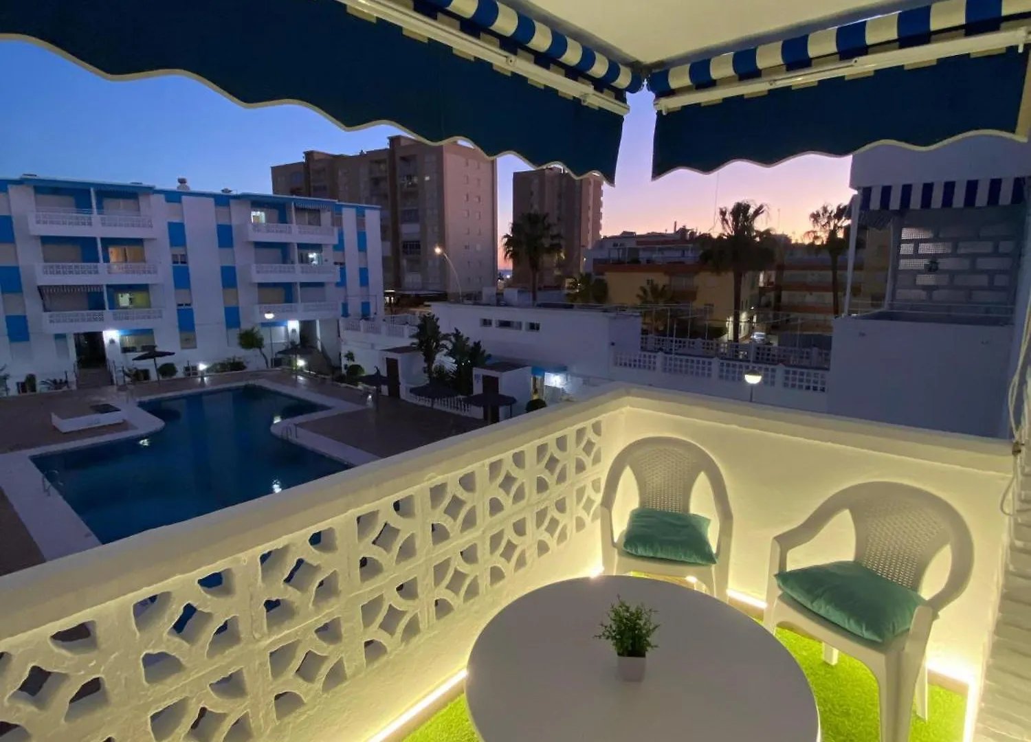 شقة Apartamento Las Sirenas شيبيونا إسبانيا